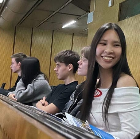 EF schnuppert Campusluft